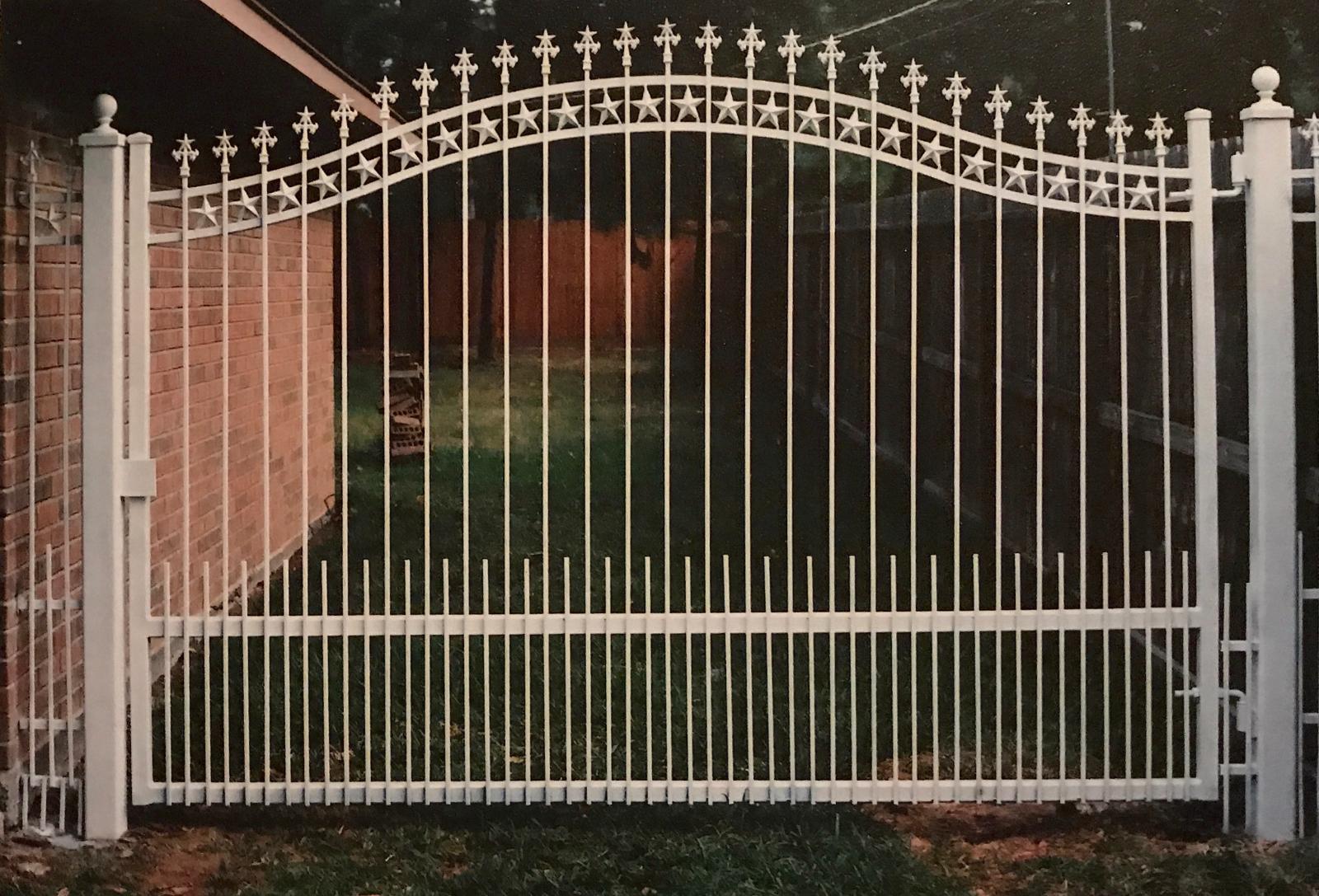 Star Rail Double-Arch Gate - Powdercoated White
