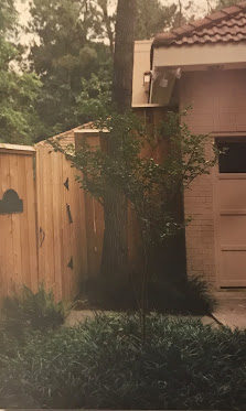 Wood fence corner detail