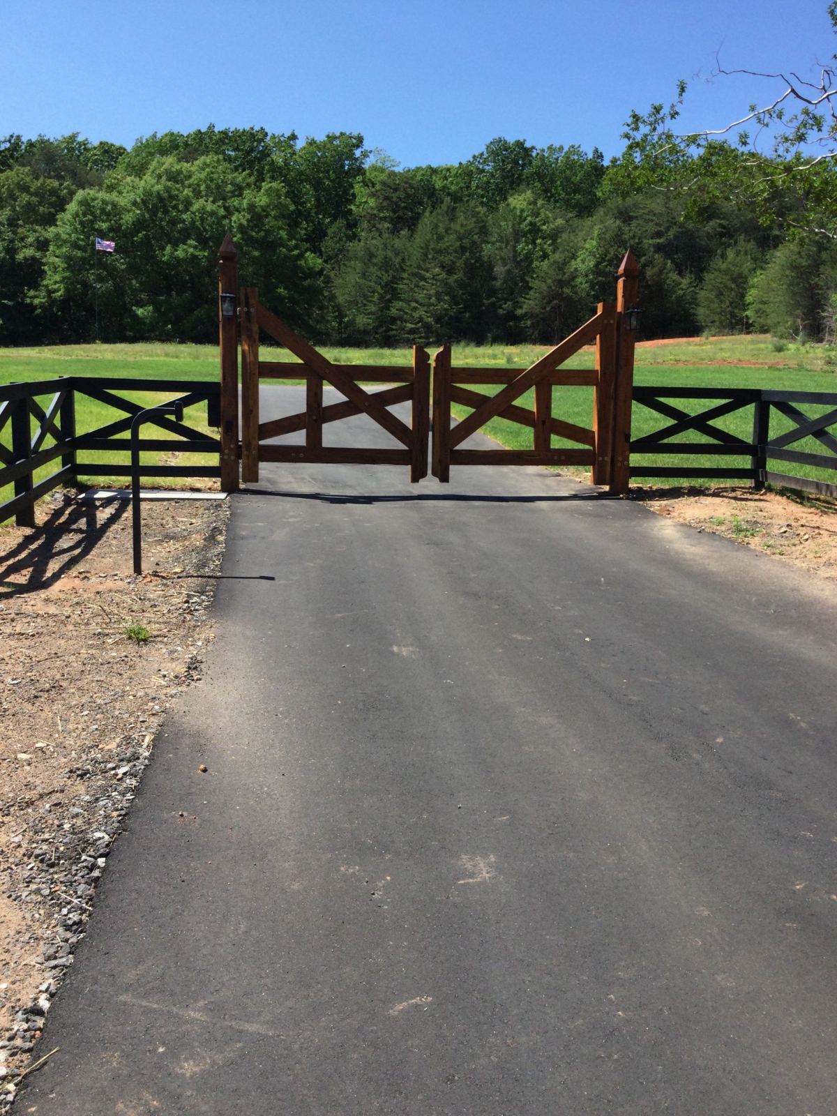 Custom 5 Wood Double-Swing Entrance Gate, Stained Finish